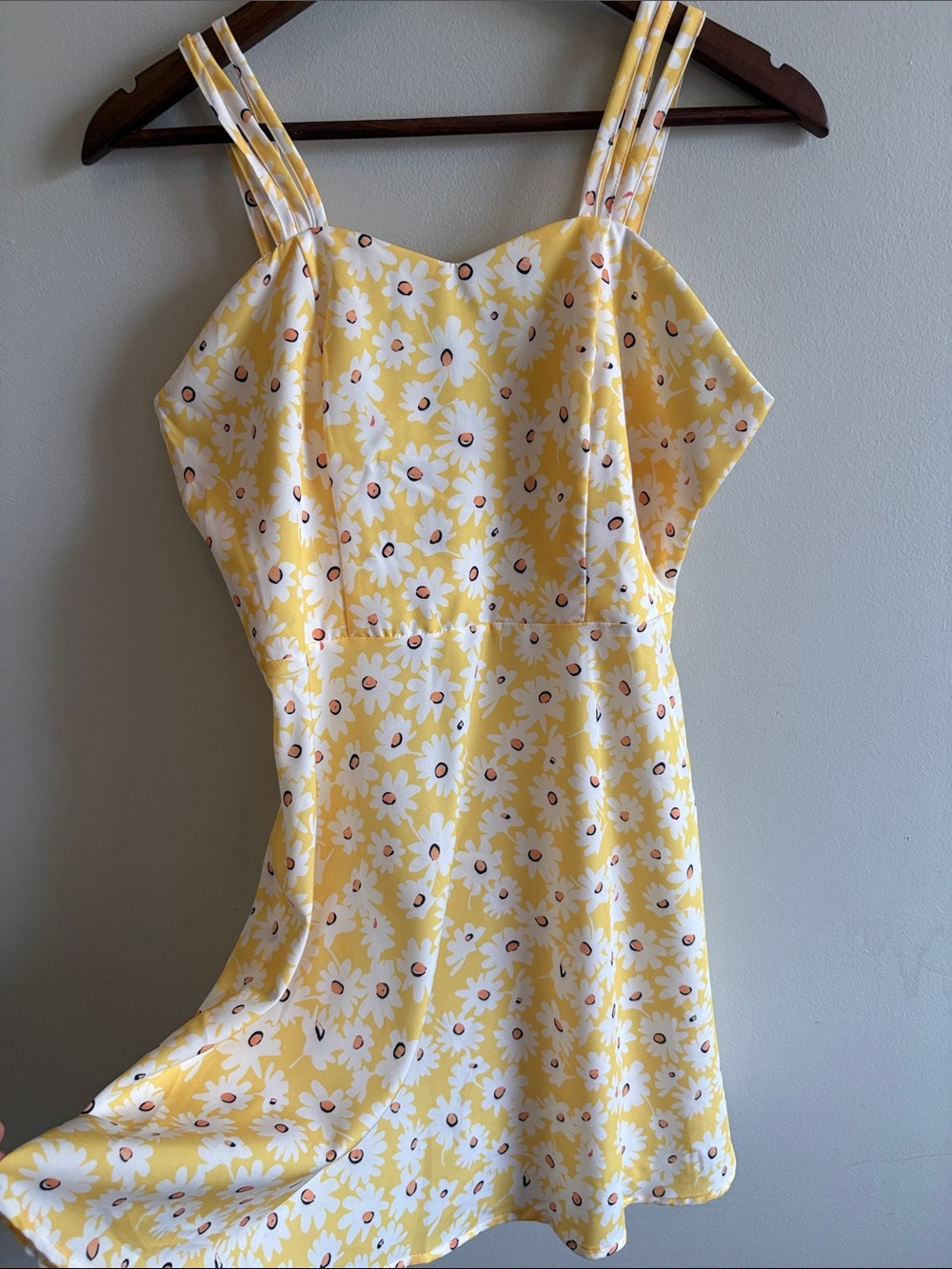 Yellow Daisy Print Strappy Mini Sundress Est Small Smocked Back